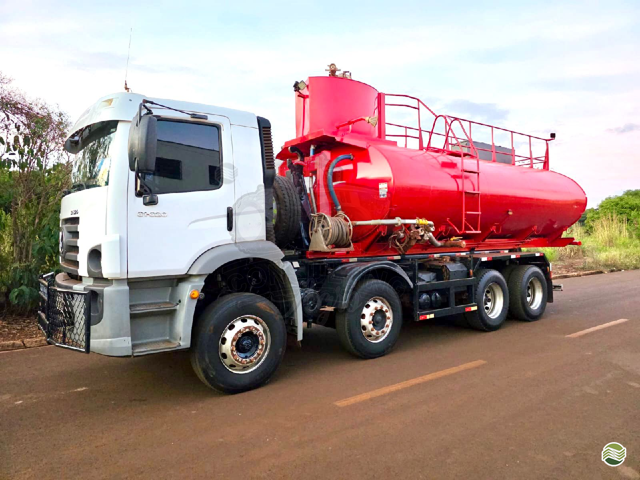CAMINHAO VOLKSWAGEN VW 31320 Conjunto BiTruck 8x4 Consulting Agro ITUVERAVA SÃO PAULO SP